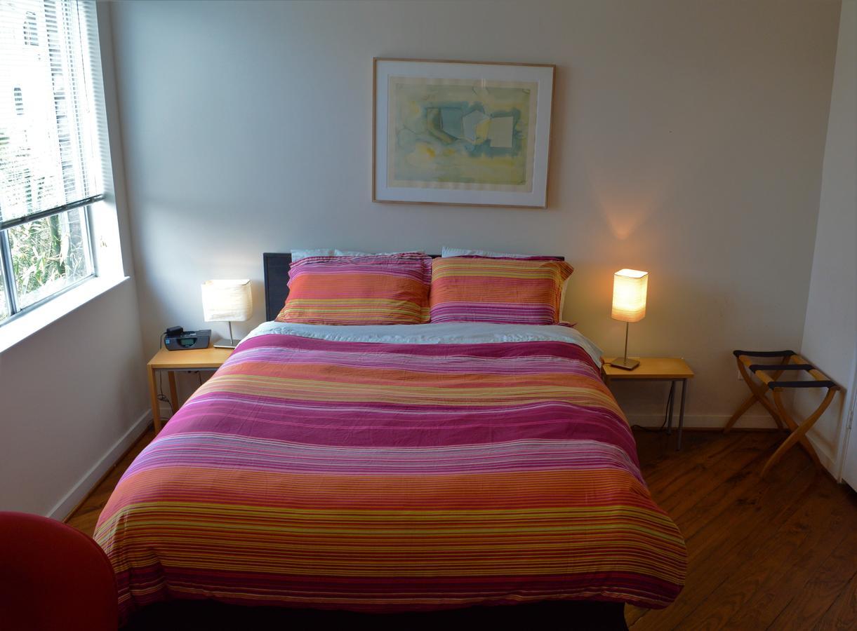 Modern B & B Houston Extérieur photo