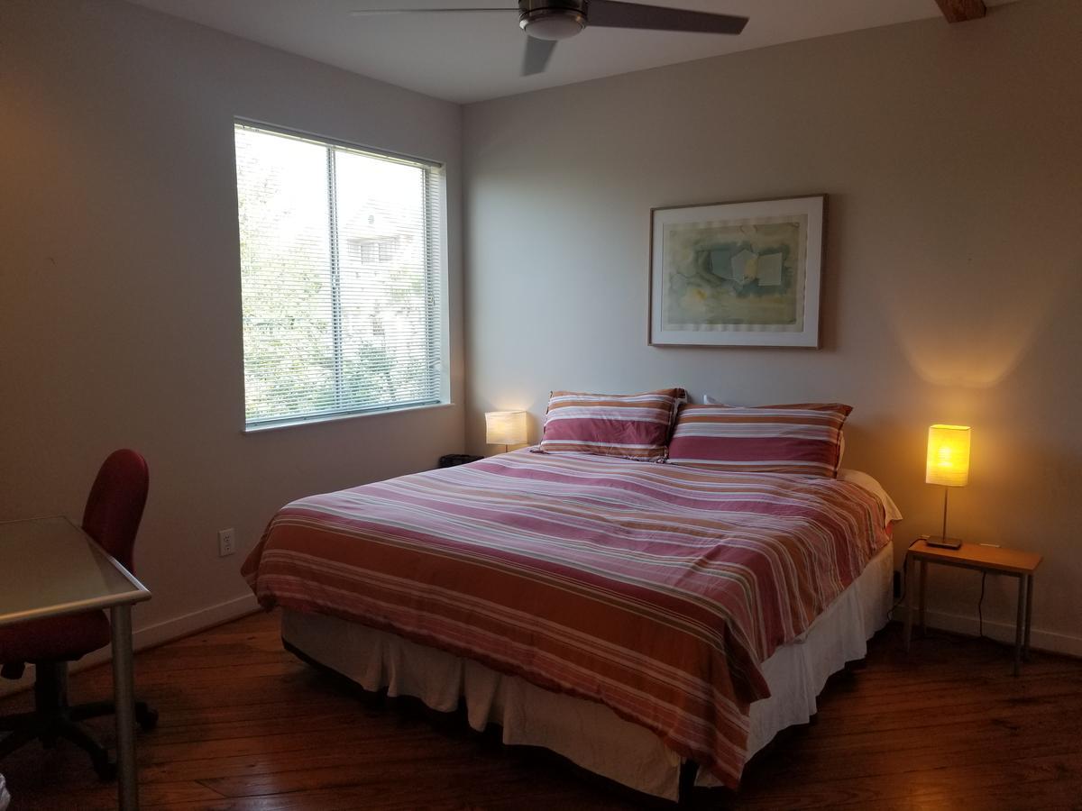 Modern B & B Houston Extérieur photo